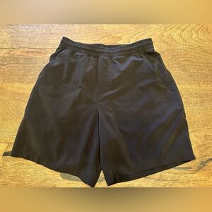 Men’s black lululemon shorts size small